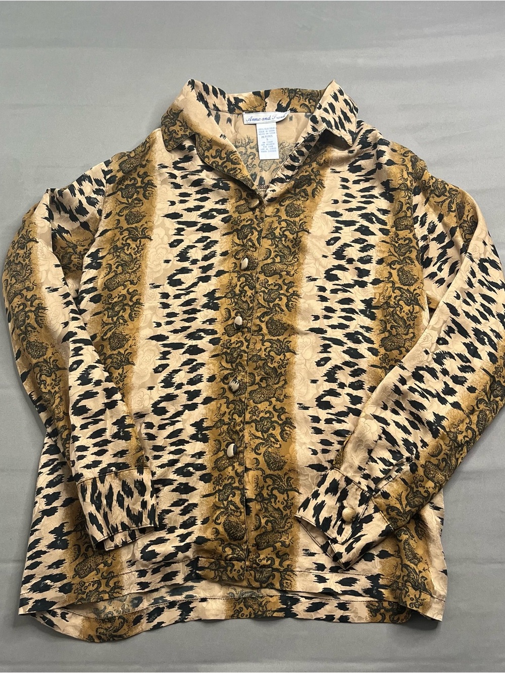 Anna And Frank Men's Long Sleeve Shirt in Tan, Black, Gold Pattern